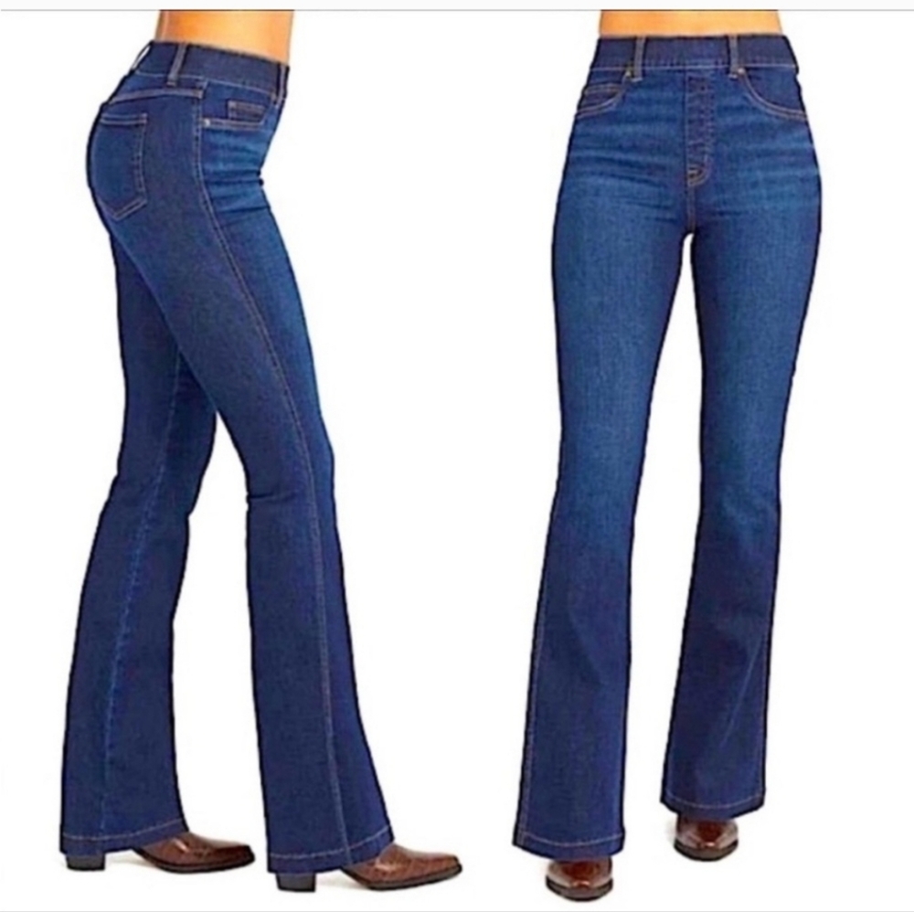 Classic Blue Flared Women's Jeans